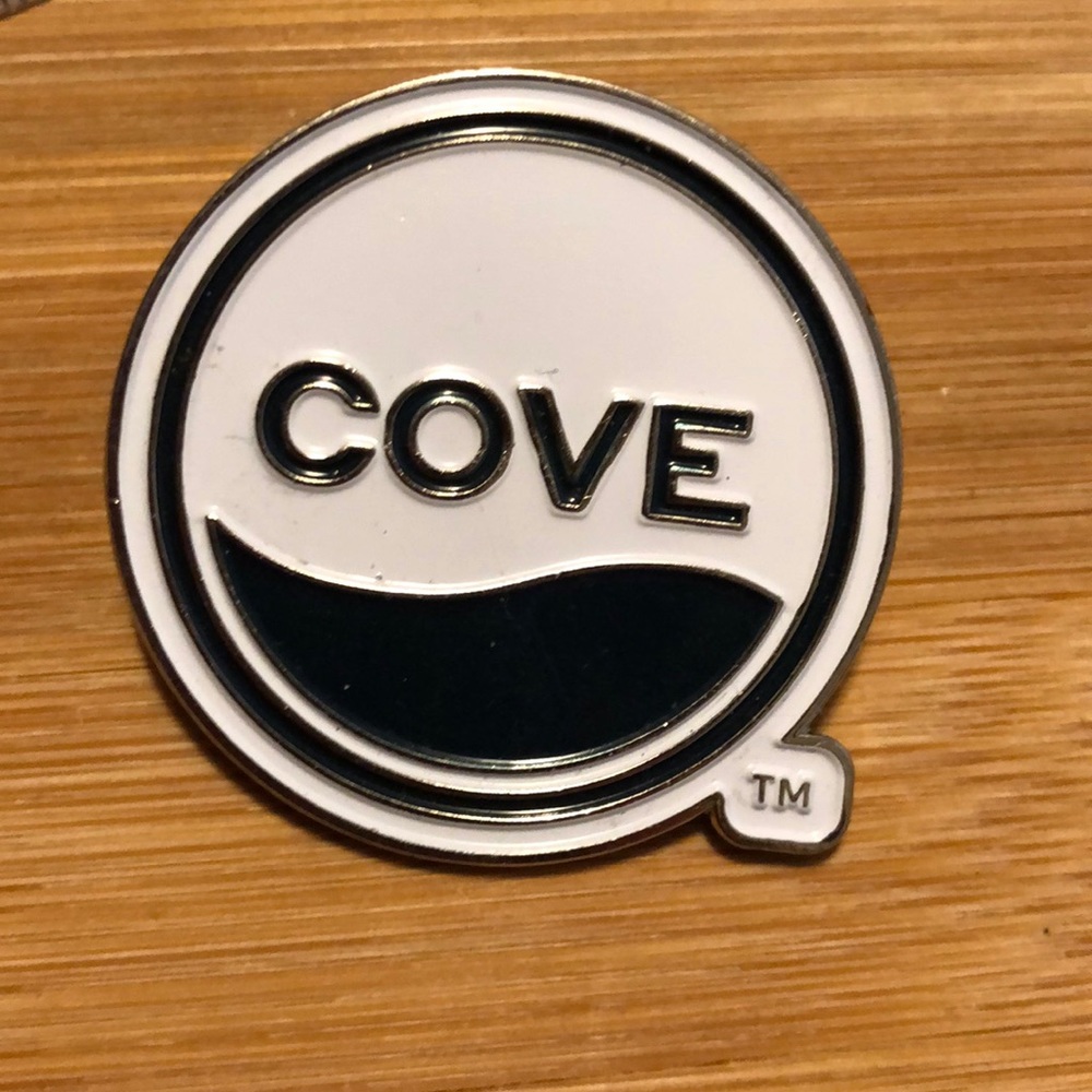 Cove Lapel Pin
